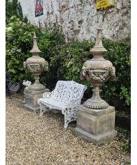 Pier Caps & Finials