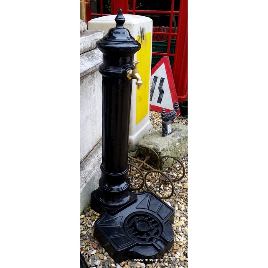 Decorative outdoor Water Tap Moy Antiques
