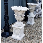 Italia Leaf Urn on Plinth