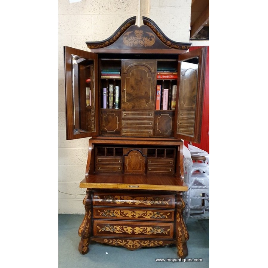 Bookcase Louise Style
