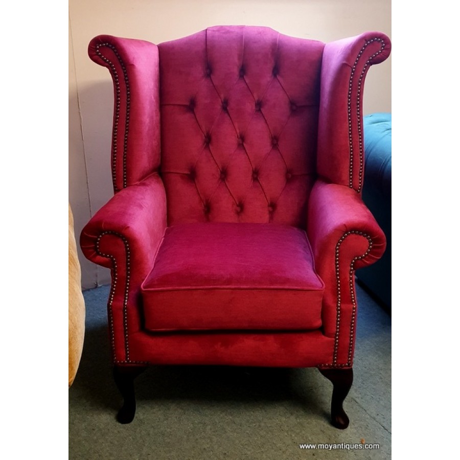 Chesterfield Queen Ann Romance Ruby