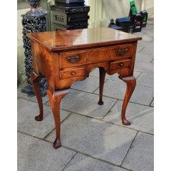 Side Table Lowboy