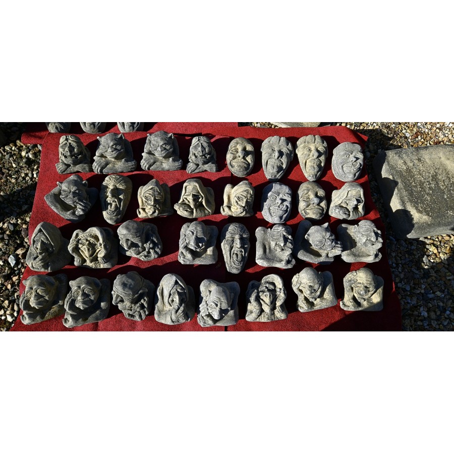 Small Heads Features