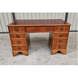 4.5ft Desk Red leather 