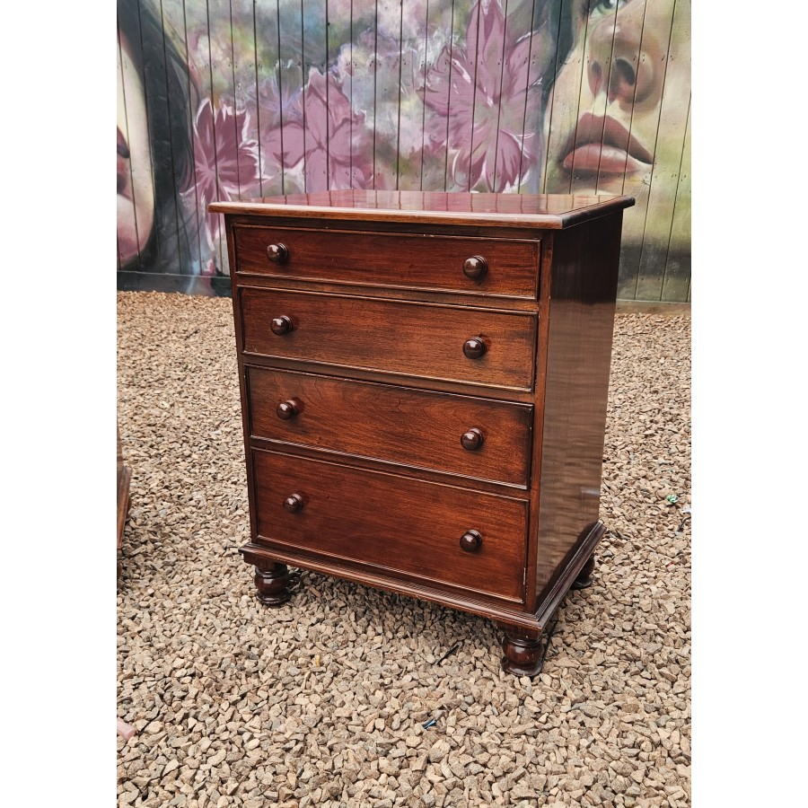 Chest Drawers Nice Proportions 2