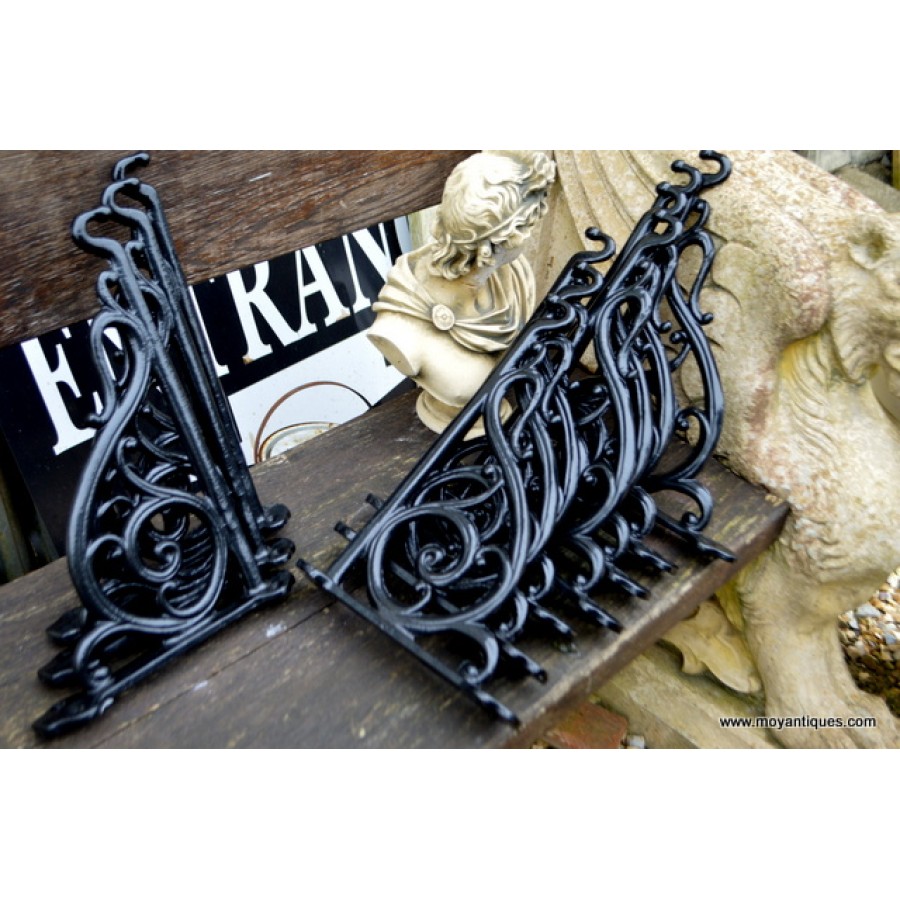 Hanging Bracket Basket Moy Antiques