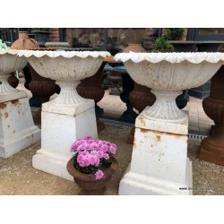 Tazza Urns Antique White