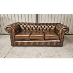 Chesterfield 3 Bronze