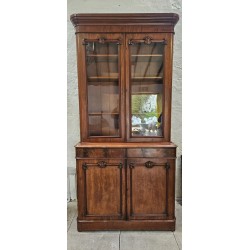 Victorian 2 door bookcase 
