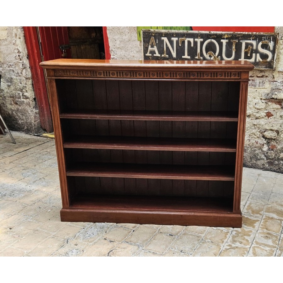 Open Low Bookcase 1920
