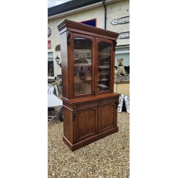 Victorian 2 Door Bookcase